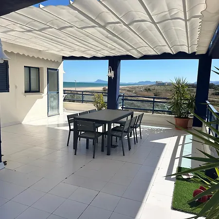 Atico 1ª Linea Con Salida A Playa Appartement *